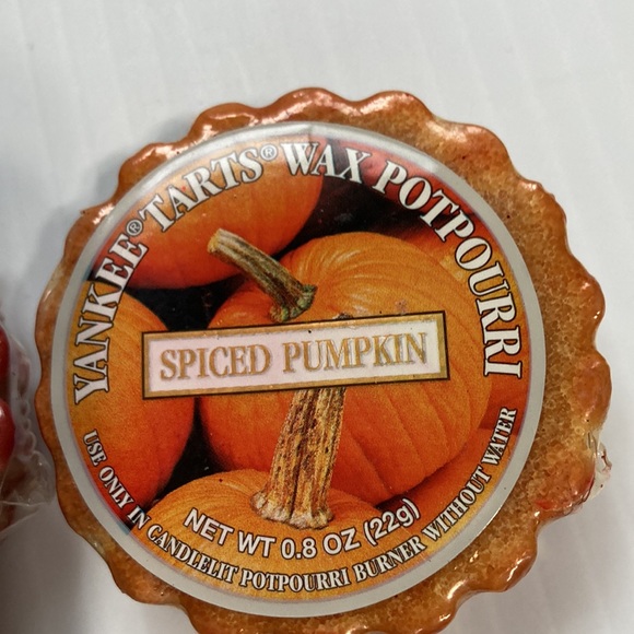 2 Yankee Candle Tarts SPICED PUMPKIN NEW 0.8 oz each - Picture 5 of 7